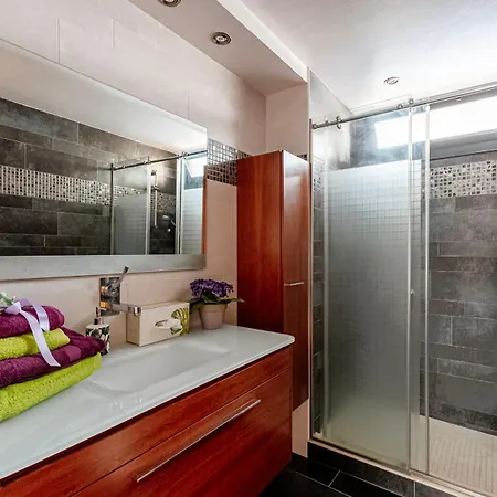 Casa 4estacions 3a Linia Port Marina-cami De Ronda - Parquing