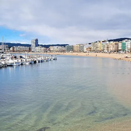 度假居 Casa 4estacions 3a Linia Mar Port Marina-cami De Ronda-parquing *